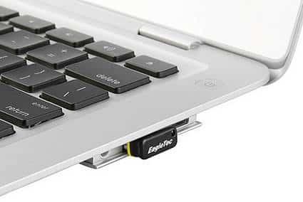 USB da 8 Gb in meno di un cm quadrato!