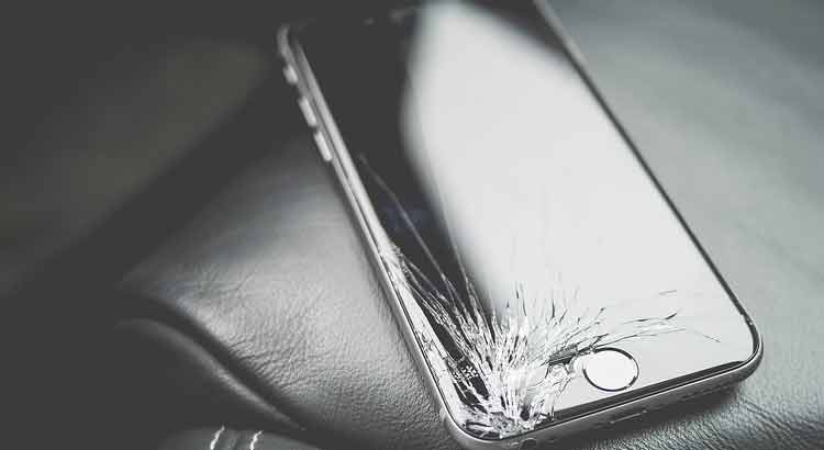 [Guida] Come Rimuovere i Graffi dal Vetro della Fotocamere del Cellulare