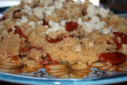 cous_cous_con_pomodorini_e_feta_.JPG
