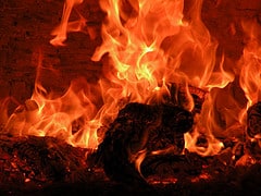 Firenze: evacuato un centro estivo per un vasto incendio